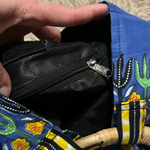 Gorgeous Summer Bag-Cloth Exterior/ Round Bamboo Woven Handles-Arm/Hand Carry - Picture 12 of 16